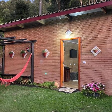 Recanto Dos Tucanos Villa Santo Antonio do Pinhal Exterior photo